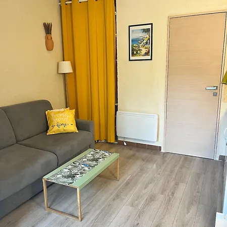 Apartment Climatise Avec Entree Privee- 5 Min Des Plages, Sur Les Hauteurs De *